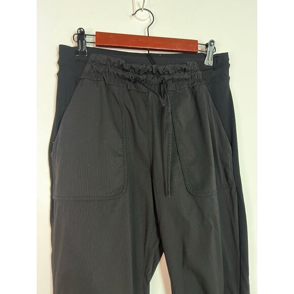 Lululemon Women's Studio Jogger in black size 8 - Picture 3 of 9